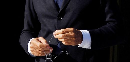 Giorgio Armani gestorben: Julia Roberts, Victoria Beckham, Donatella Versace verabschieden sich