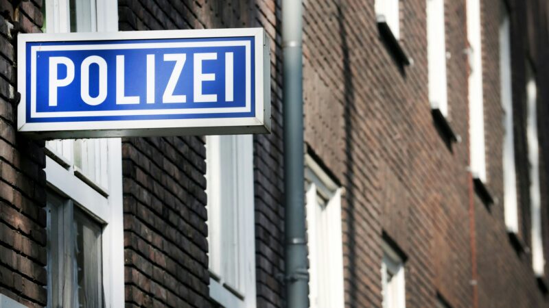 Jede Hilfe zu spät: Leiche nach Geständnis auf Polizeiwache in Leverkusen gefunden
