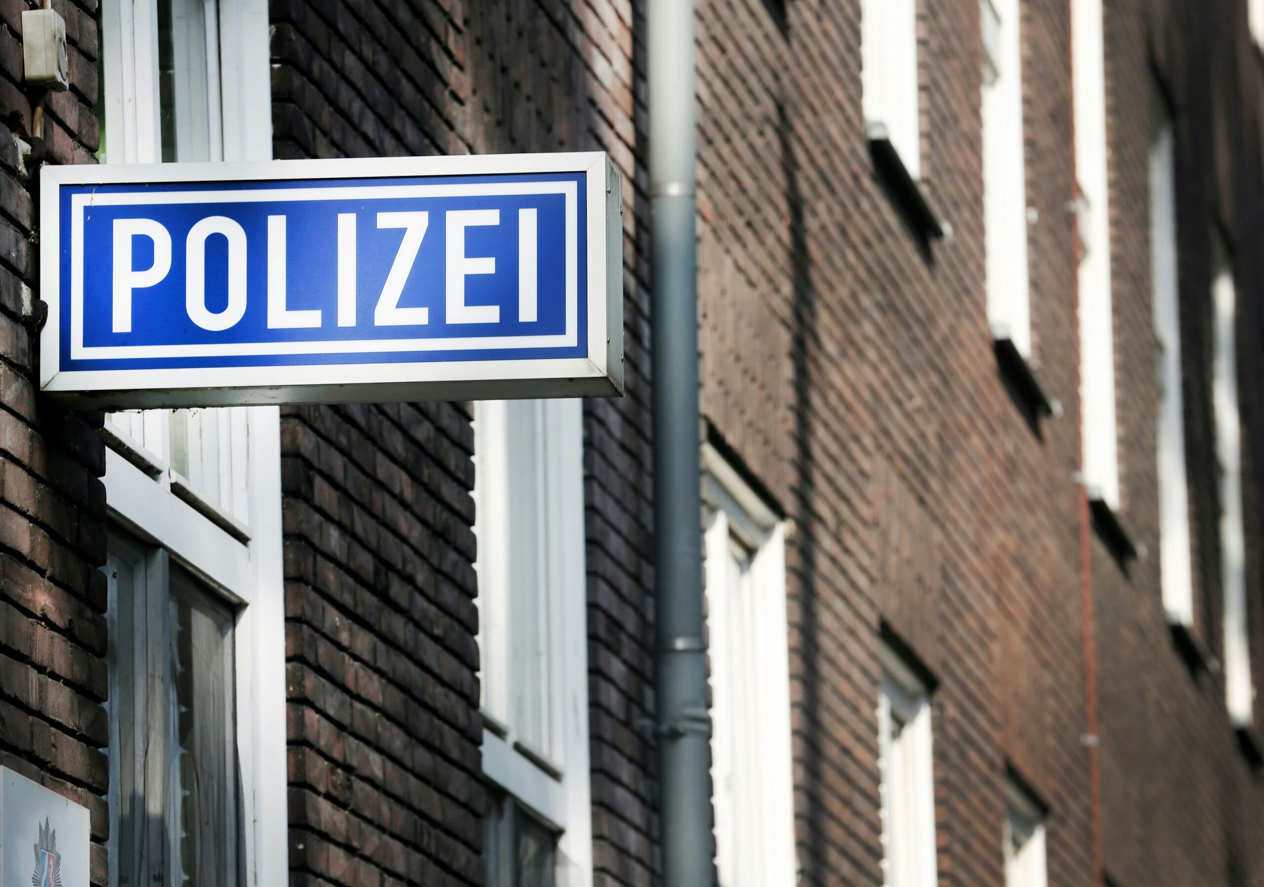 Jede Hilfe zu spät: Leiche nach Geständnis auf Polizeiwache in Leverkusen gefunden