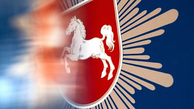 Niedersachsen: Hetze und Nazi-Verherrlichung in Chatgruppe – Handys von acht Polizisten beschlagnahmt