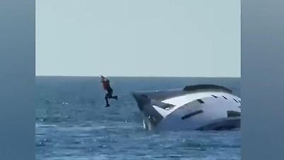 Türkei: Luxus-Yacht sinkt bei Jungfernfahrt – Besitzer rettet sich mit Sprung von Bord!